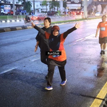 Runner Photo 7936329