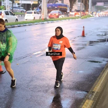 Runner Photo 7936330
