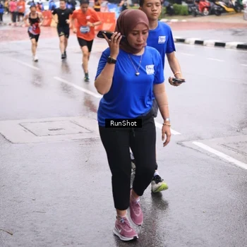 Runner Photo 7936334