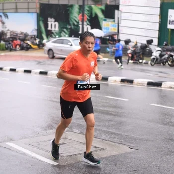 Runner Photo 7936357