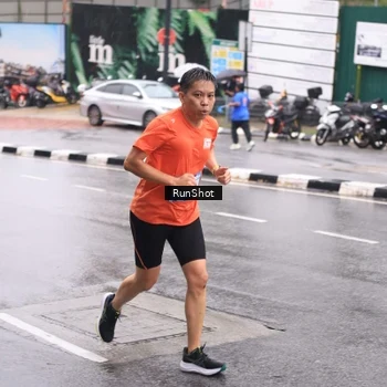 Runner Photo 7936358