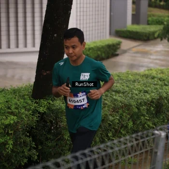 Runner Photo 7936386