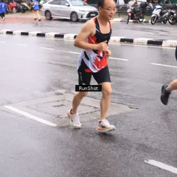 Runner Photo 7936399