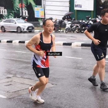 Runner Photo 7936401