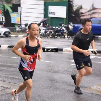Runner Photo 7936404