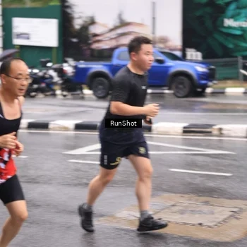 Runner Photo 7936406