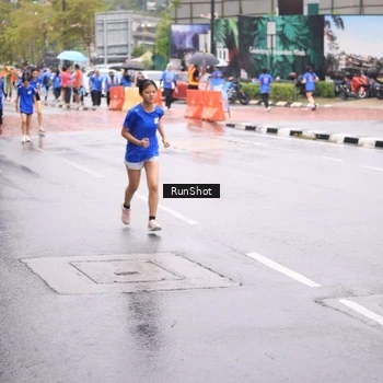 Runner Photo 7936413