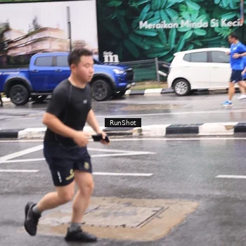 Runner Photo 7936414
