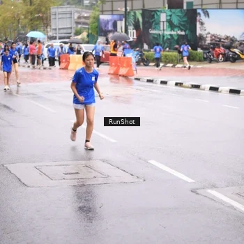Runner Photo 7936416
