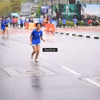 Runner Photo 7936417