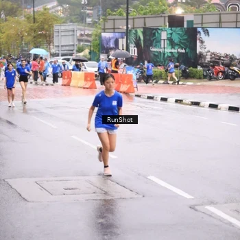 Runner Photo 7936418