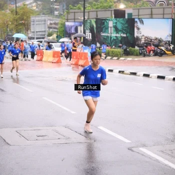 Runner Photo 7936425