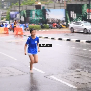 Runner Photo 7936430