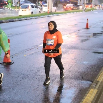 Runner Photo 7936431