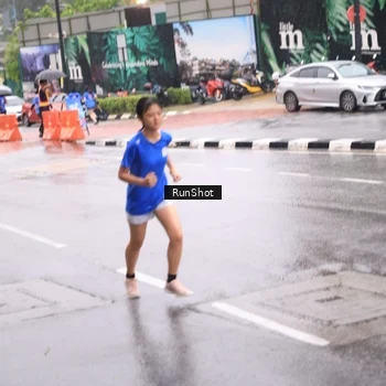 Runner Photo 7936432