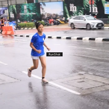 Runner Photo 7936433