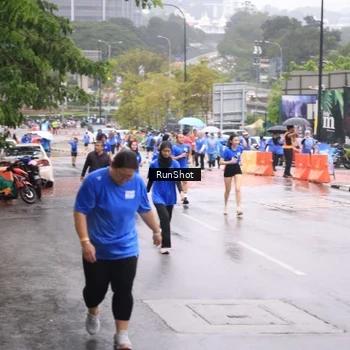 Runner Photo 7936449