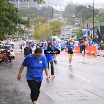 Runner Photo 7936451