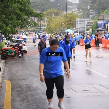 Runner Photo 7936454
