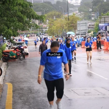 Runner Photo 7936455