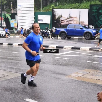 Runner Photo 7936492