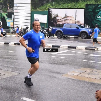 Runner Photo 7936493