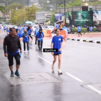Runner Photo 7936494