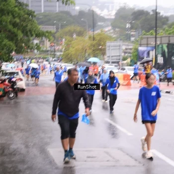 Runner Photo 7936501