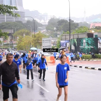 Runner Photo 7936507