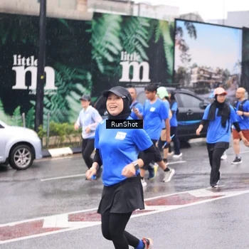 Runner Photo 7936514