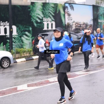 Runner Photo 7936522
