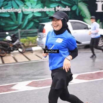 Runner Photo 7936523