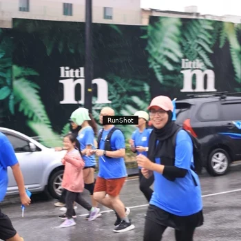 Runner Photo 7936534