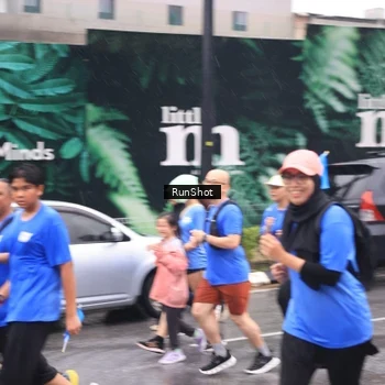 Runner Photo 7936535