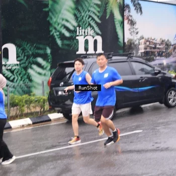 Runner Photo 7936554