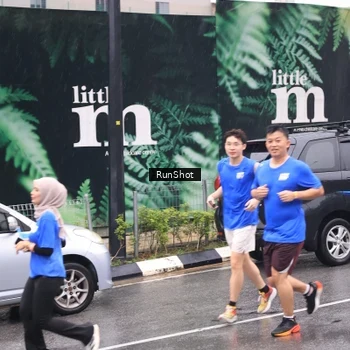 Runner Photo 7936557