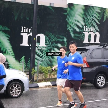 Runner Photo 7936558