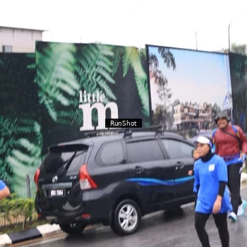 Runner Photo 7936560