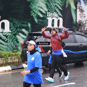 Runner Photo 7936571