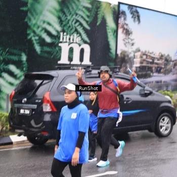 Runner Photo 7936573