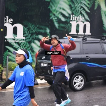 Runner Photo 7936576