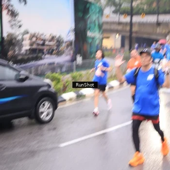 Runner Photo 7936579