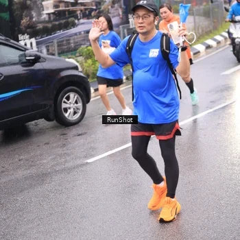 Runner Photo 7936593