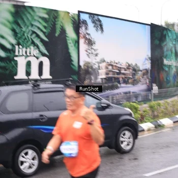 Runner Photo 7936595
