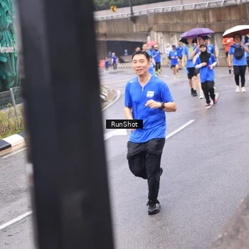 Runner Photo 7936600
