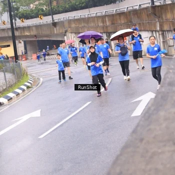 Runner Photo 7936604