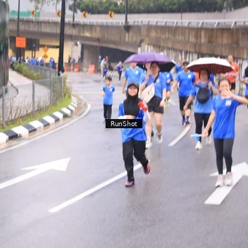 Runner Photo 7936614
