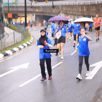 Runner Photo 7936621