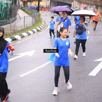 Runner Photo 7936634