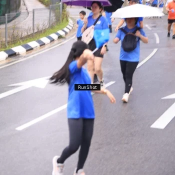Runner Photo 7936640